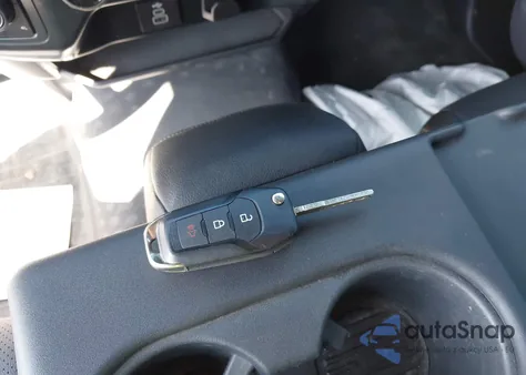 2025 Ford F-150 Xl z USA, uszkodzony, nr VIN 1FTMF1L50SKE04386